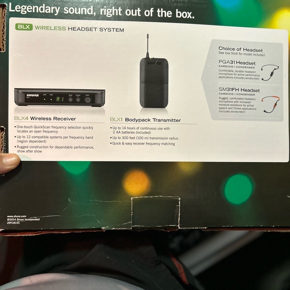 Shure BLX14/PGA31 Wireless Headworn Microphone System - Picture 11 of 12